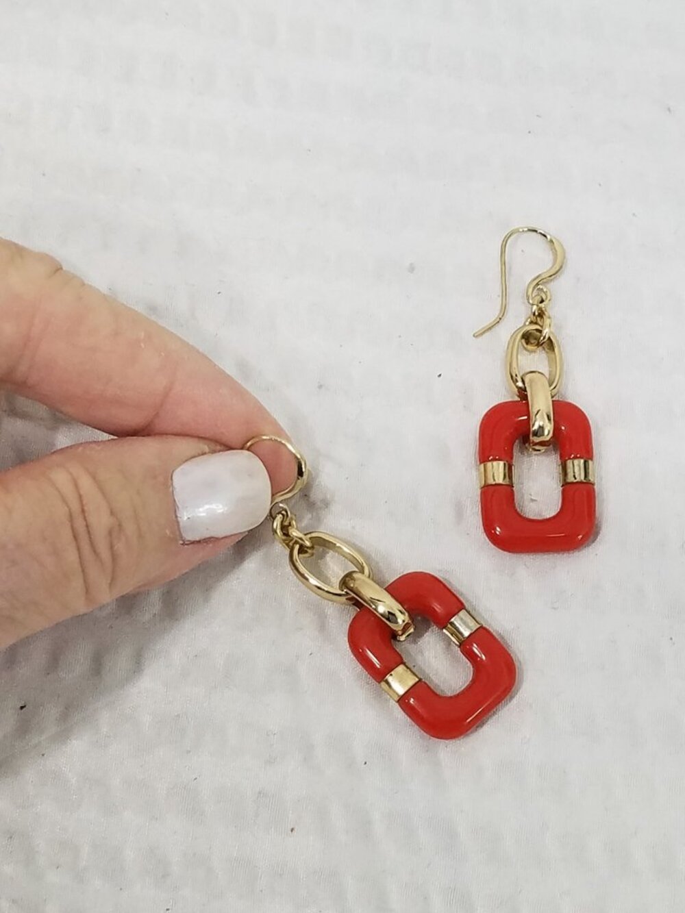 New!  Fire Engine Red & Gold Tone Open Square Chain Link Dangle Earrings